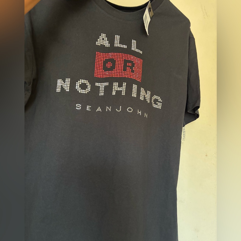 Sean John All or Nothing Rhinestone T-Shirt black with red rhinestones - Picture 5 of 12